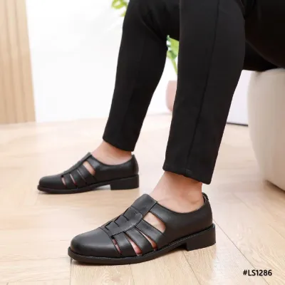 Daily Luxe Sandal